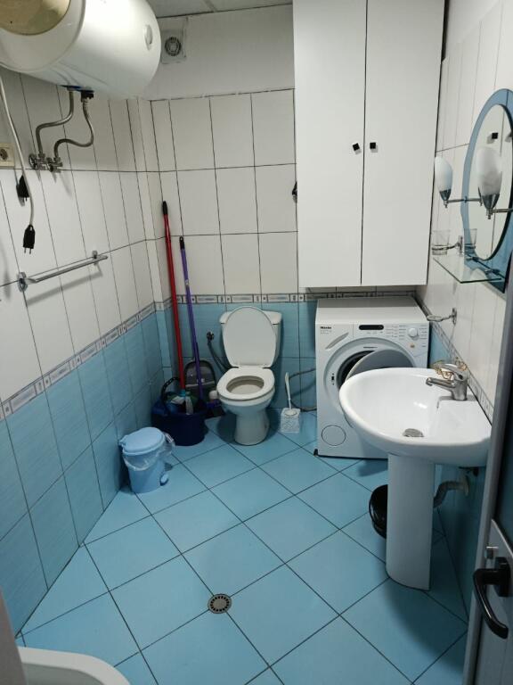 APARTMENT 1+1. 30000 LEKE.MISTO MAME