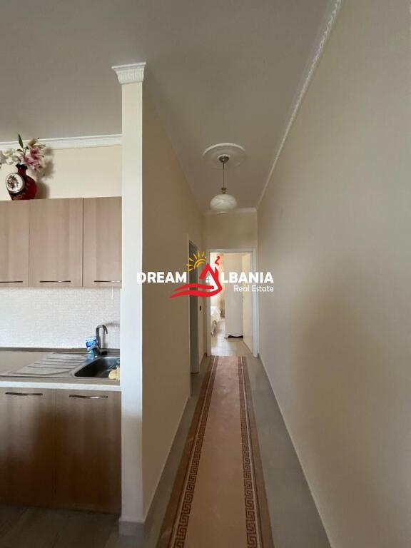 Jepet me qera apartament 2+1 tek Kopshti botanik prane Xhamise (ID 42214943)