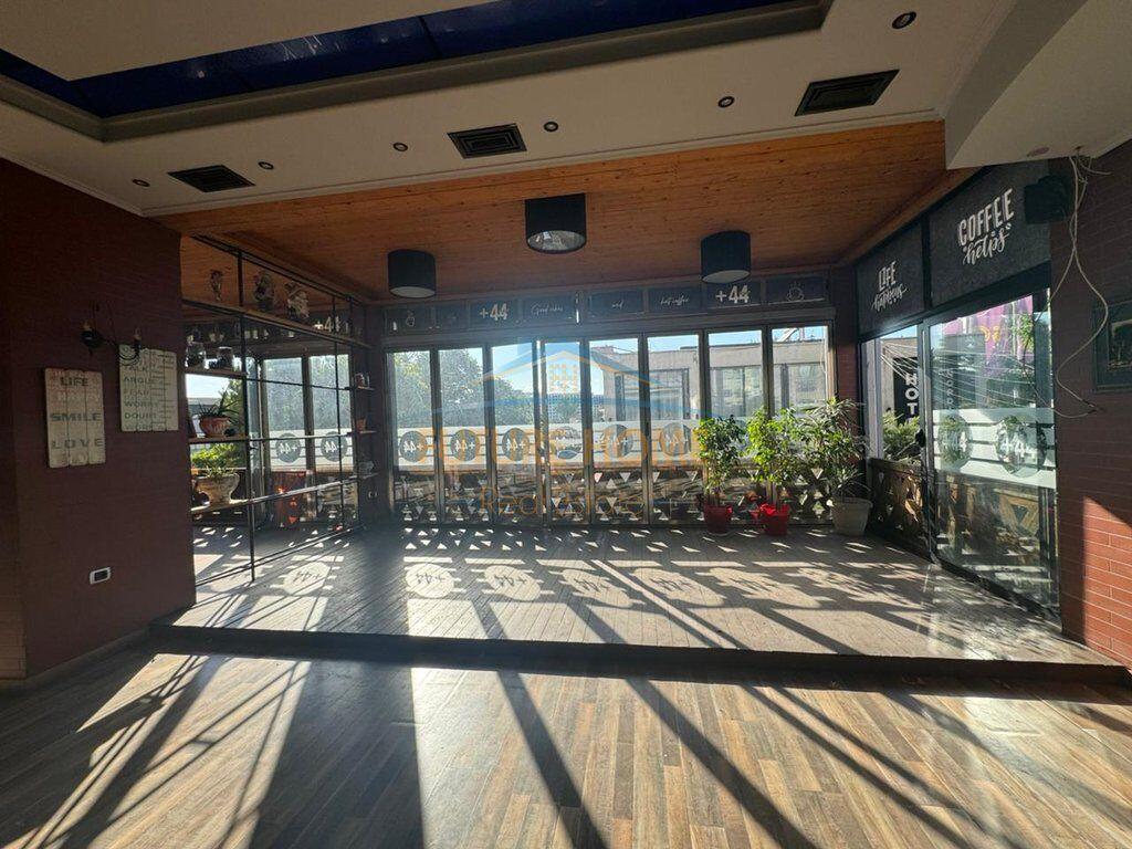 Qera, Ambient Biznesi, Laprake,Tirane