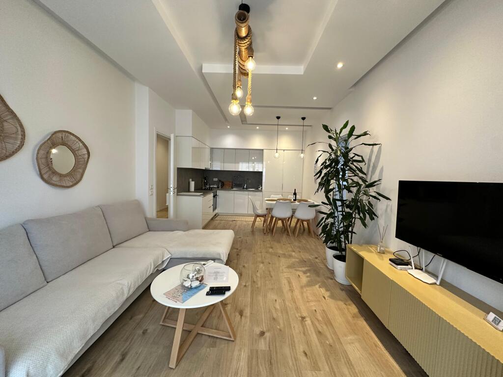 Apartament me qira 2+1/Vlorë