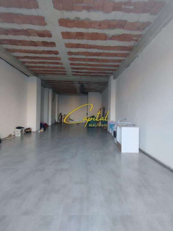 BUSINESS PREMISES FOR RENT 100 M2 FORMER TRAIN STATION 1000 EURO