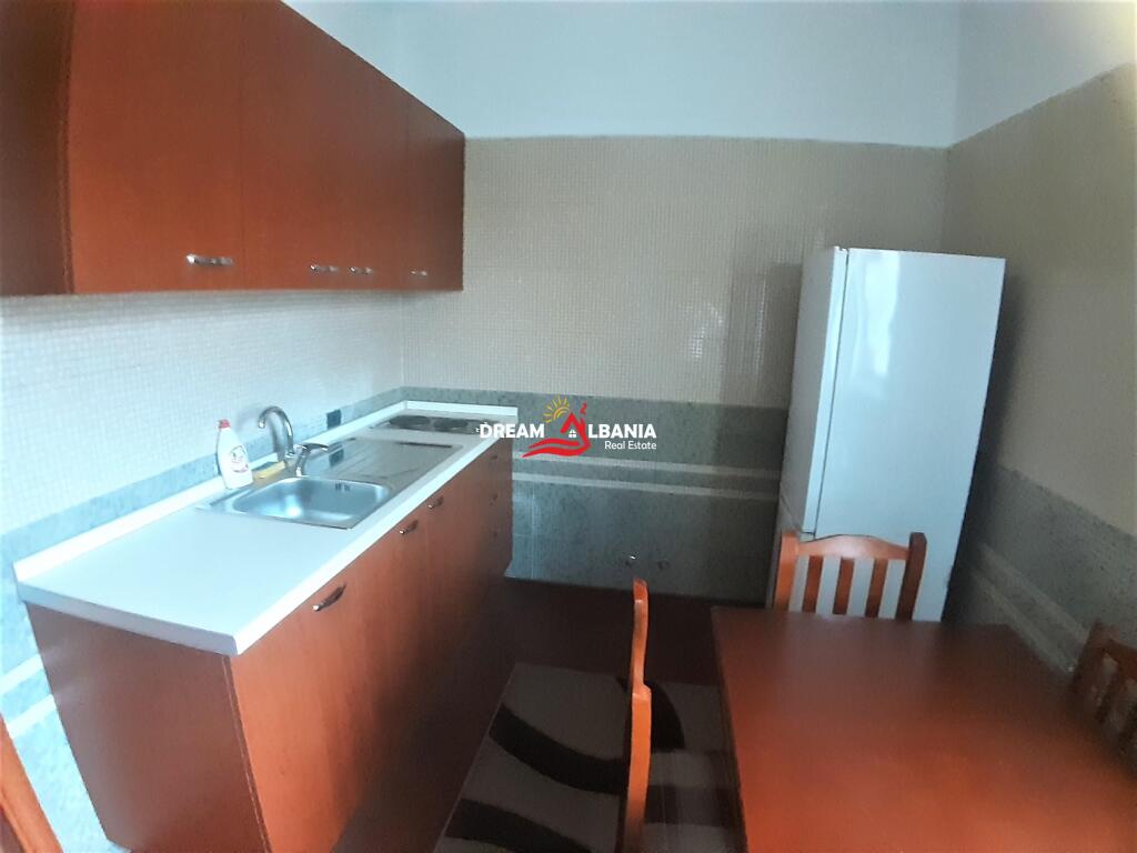 Apartament 3+1 me qera ne Rrugen Bardhyl, prane Brrylit ne Tirane (ID 4231214)