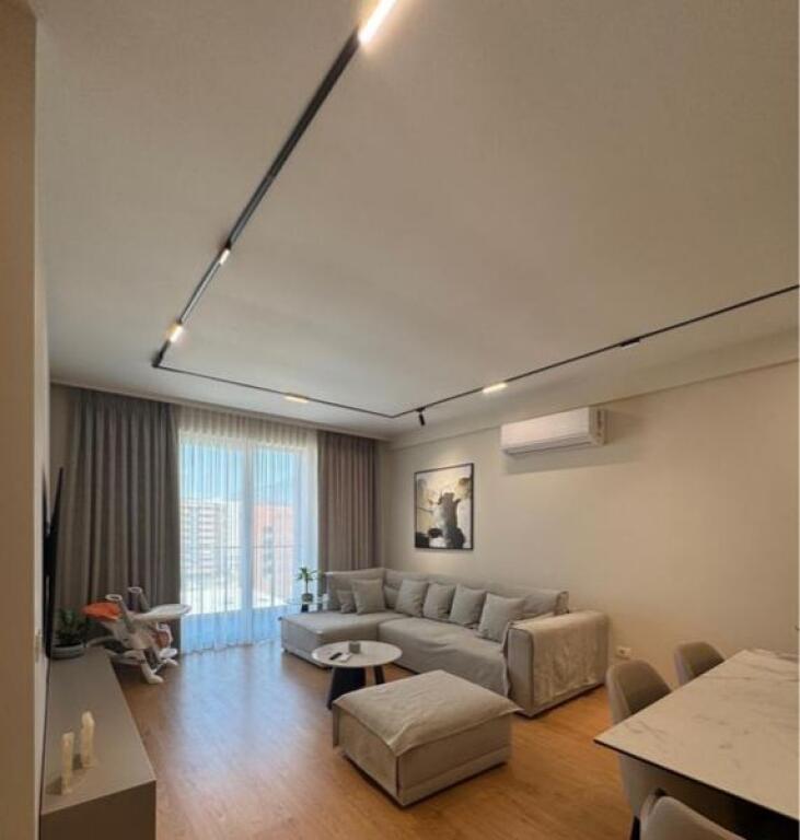 Shitet apartment 2+1+2 tek Rezidenca Future home!