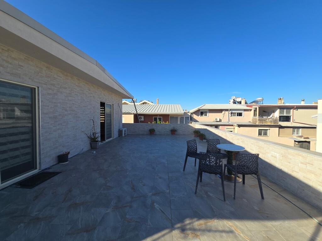 Penthouse 2+1+veranda Dry Lake