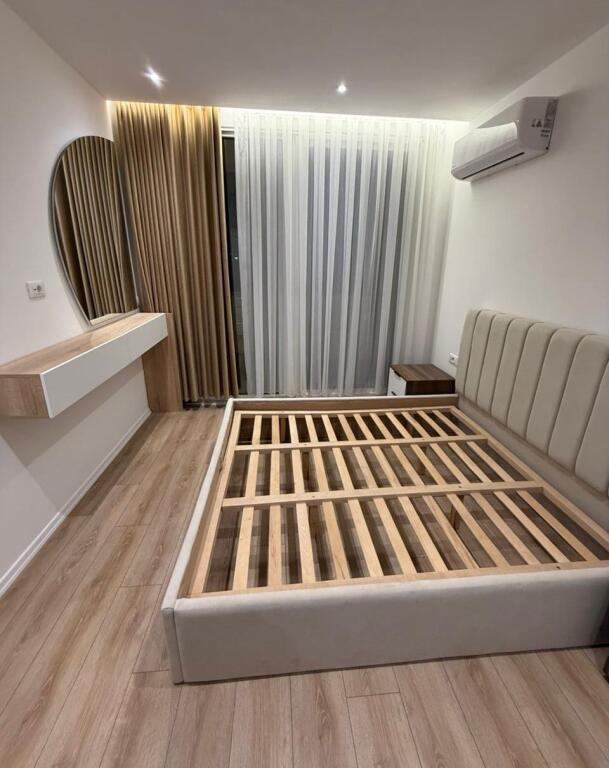 APARTAMENT 1+1 PER SHITJE PRANE QENDRES