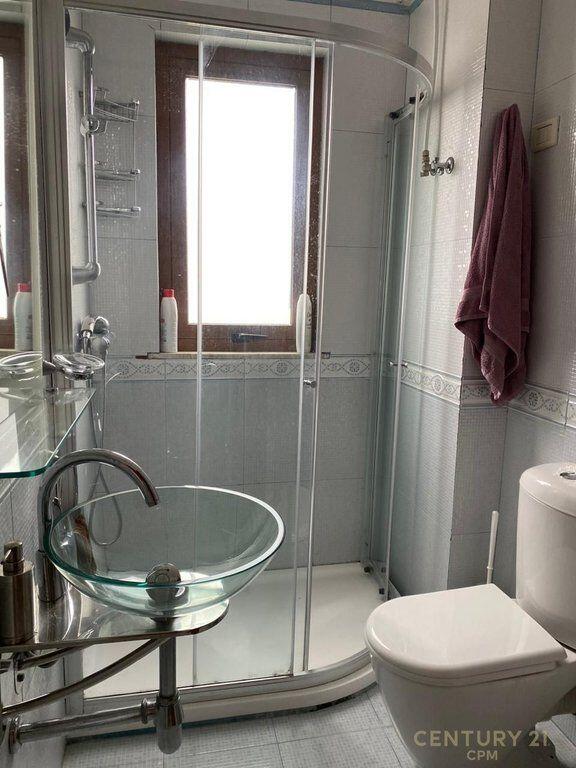 Jepet me Qira Apartamenti 3+1+2 për Qira tek Myslym Shyri! 900 € /Muaj Sip. Totale  138m2