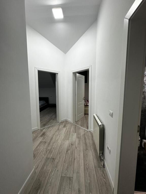 SHITET VILE 2-KATESHE ME PISHINE PRANE HOTEL GRINT GOLEM DURRES