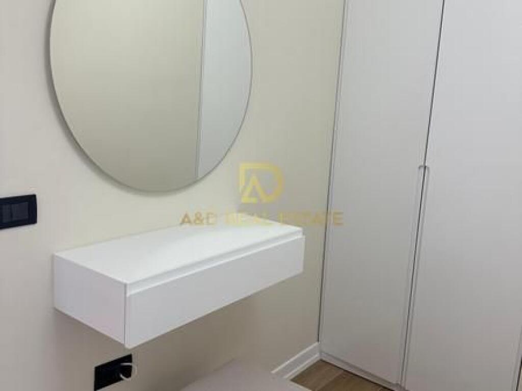 Shitet Apartament 1+1 - Rruga e Durrësit