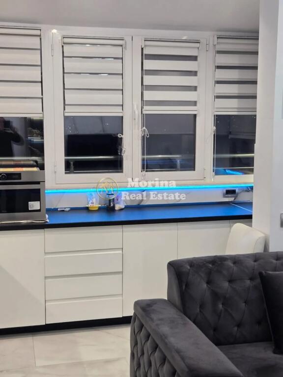 Appartamento 1+1, Kristal Center, 550 euro/mese