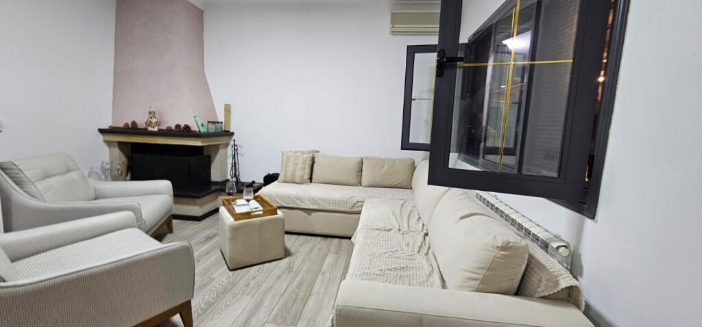 SHITET VILE 2-KATESHE ME PISHINE PRANE HOTEL GRINT GOLEM DURRES