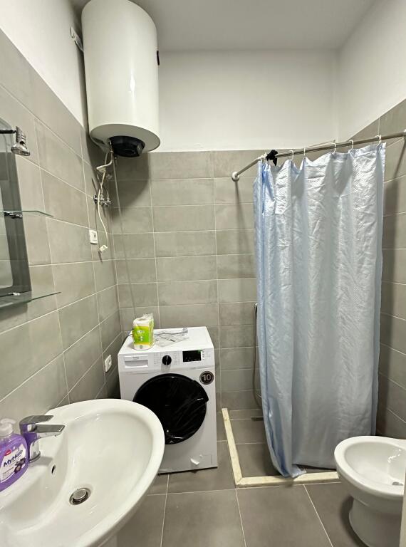 📍 Appartamento 2+1 in affitto – Ali Dem, Complesso Mangalem 🏷️50.000lek