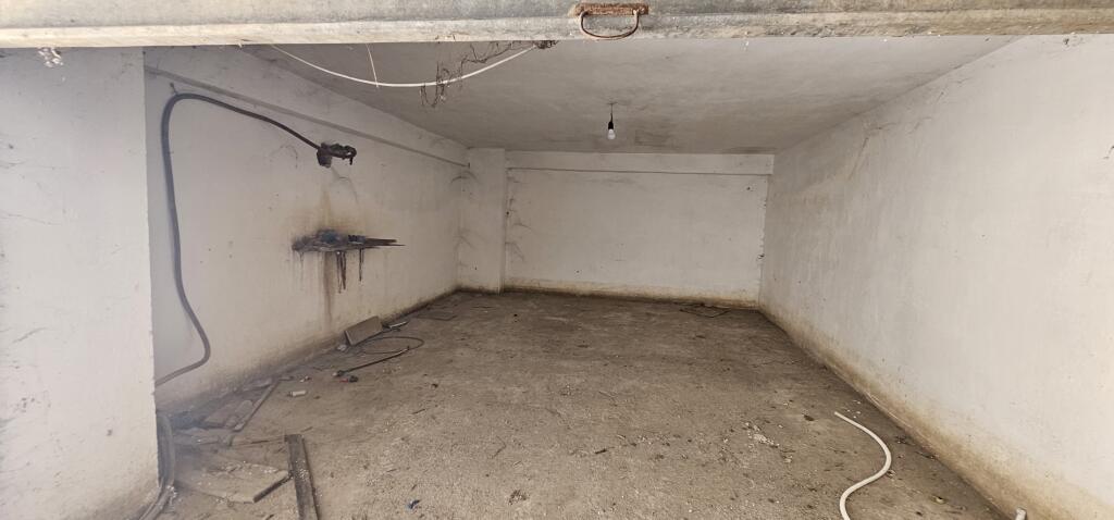 🅿️ SHITET GARAZH ME QEPEN – ZONA PLAZH, DURRËS 📍 Ndodhet pranë Hotel Adriatik” – zonë mjaft e kërkuar