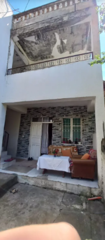 🏡 Shitet Vilë 3-Katëshe në Golem, Durrës