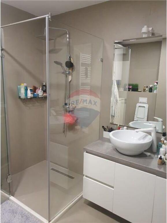 APARTAMENT 1+1+ VERANDE PER QIRA TE JURIDIKU!