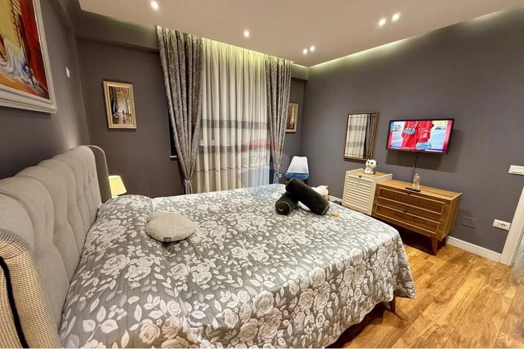 APARTMENT 1+1 FOR RENT, BLLOKU, TIRANA