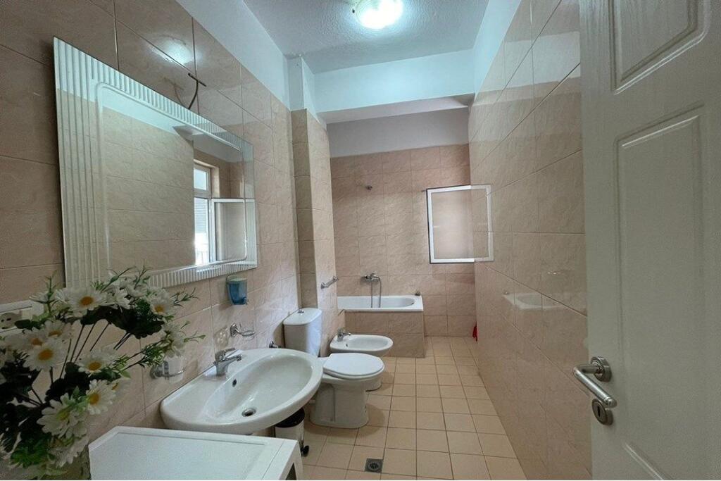 2+1 apartment for rent in Bllok!