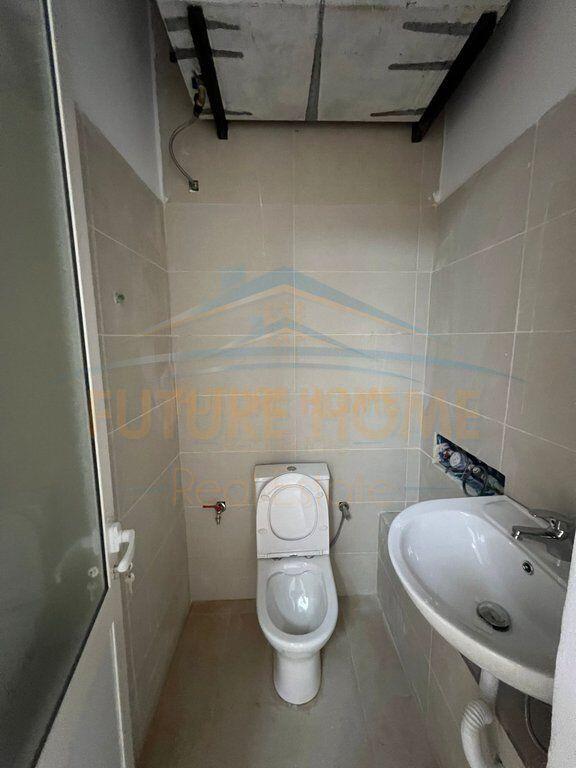 Qira, Ambient Biznesi, Rruga Siri Kodra