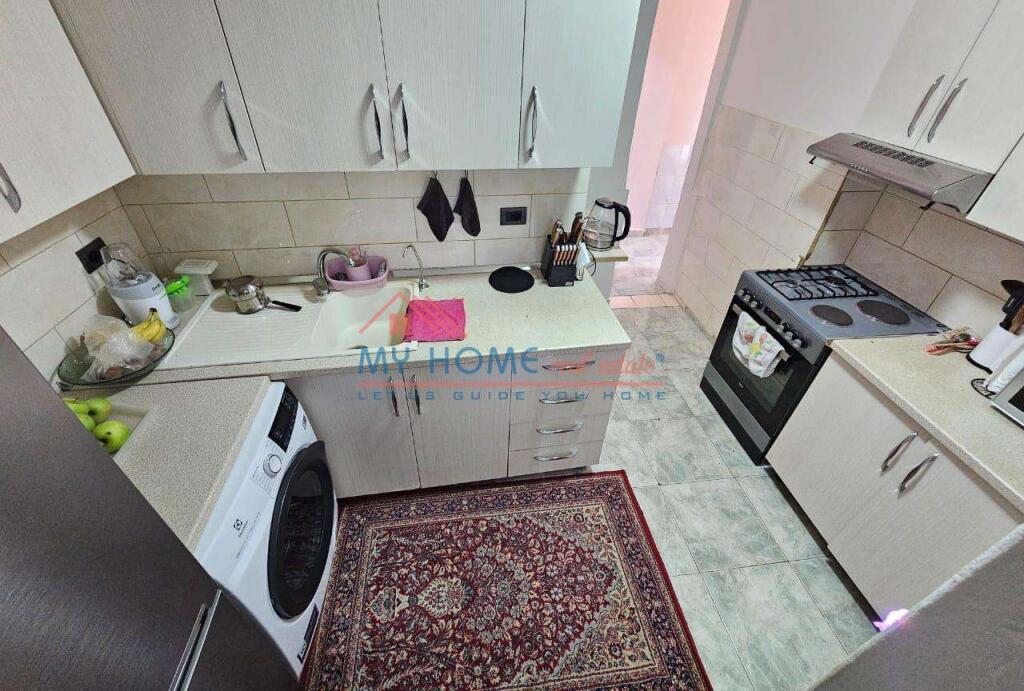 Apartament 1+1 me Qira te Brryli Tirane