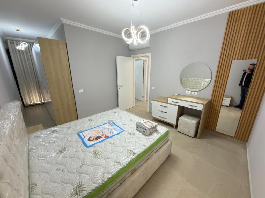🏠 Jepet me qira apartament 2+1 me parkim 📍 Liqeni i Thatë, mbrapa Radisson Hotel