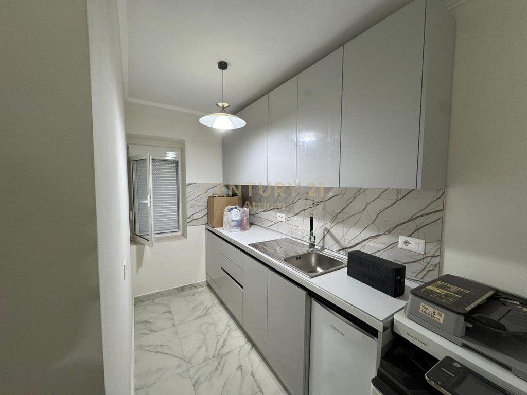 SHITET APARTAMENT 1+1+DYQAN TEK URA E NISHERAKUT PRANE WHITE BAR !!! 320,000 €