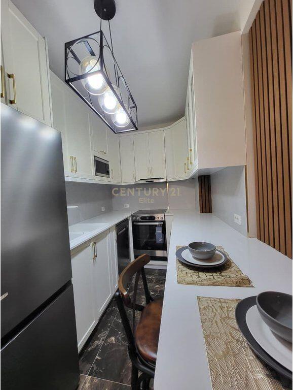 📍 Me Qira – Apartament 1+1 me Post Parkimi, Rruga e Durrësit