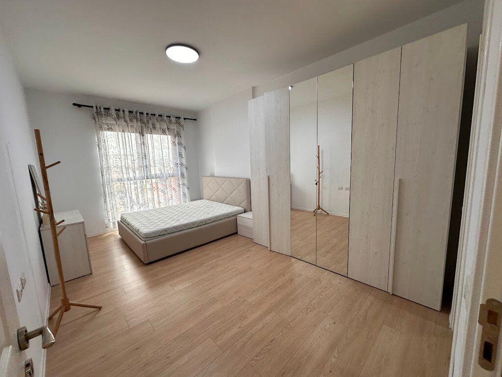 JEPET ME QIRA APARTAMENT 2+1+2 + POST PARKIMI TEK KOMPLEKSI ASL