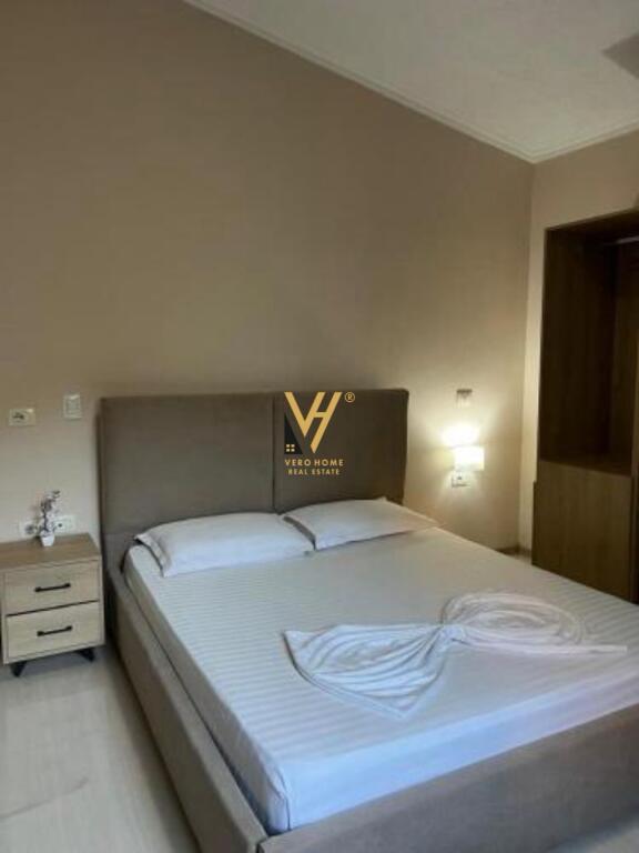 HOTEL FOR SALE 3 FLOORS IN THE MUNICIPALITY OF PARIS 2,100,000 EURO