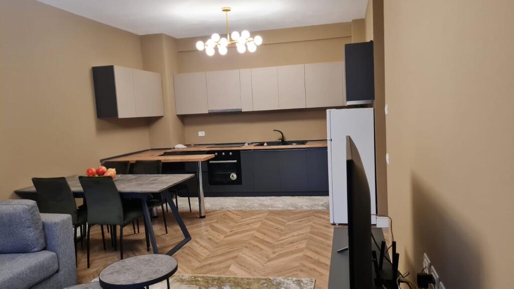 Shitet, Apartament 2+1+2, Green City, Astir.