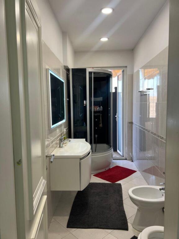 Apartament 2+1 me qira Astir