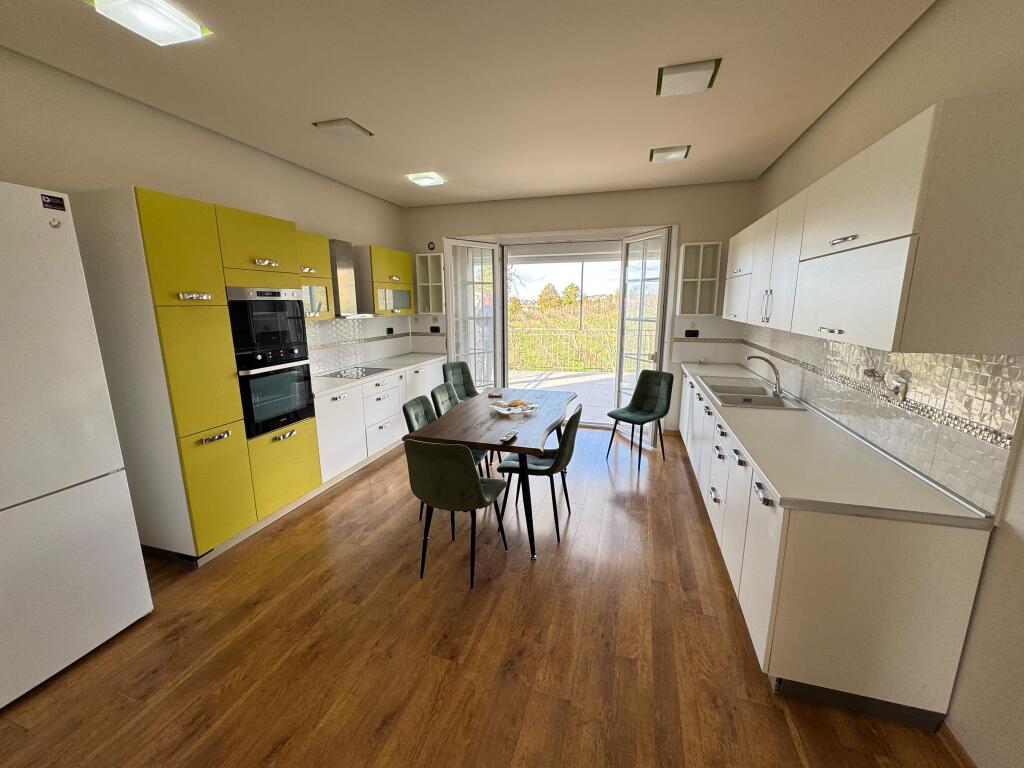 🏡 Vile me qira pranë TEG-ut, përballë Universitetit Aldent!