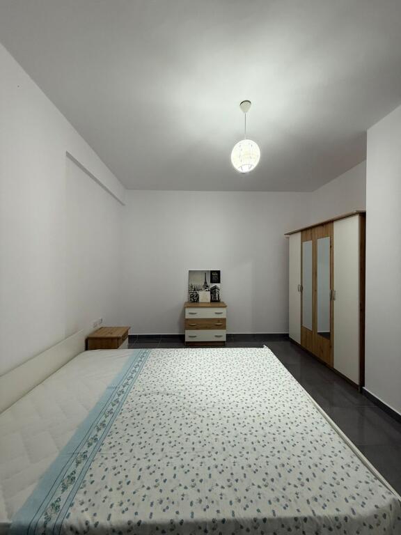 Jepet me qira: Apartament 1+1 | Porcelan