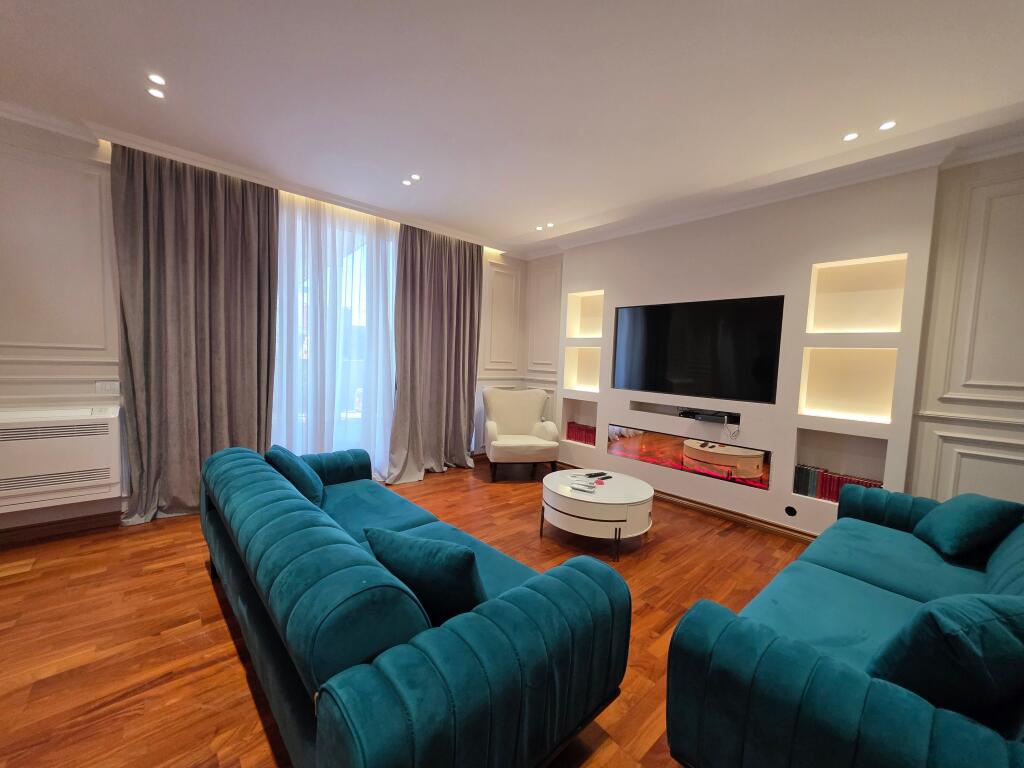 LUXURY PENTHOUSE FOR RENT 2+1+2 + PARKING SPACE + VERANDA, Kavajes Street