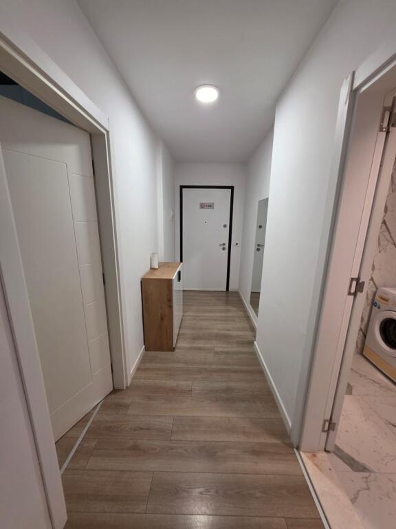 Shitet apartament 2+1 perballe Petro Ninit!