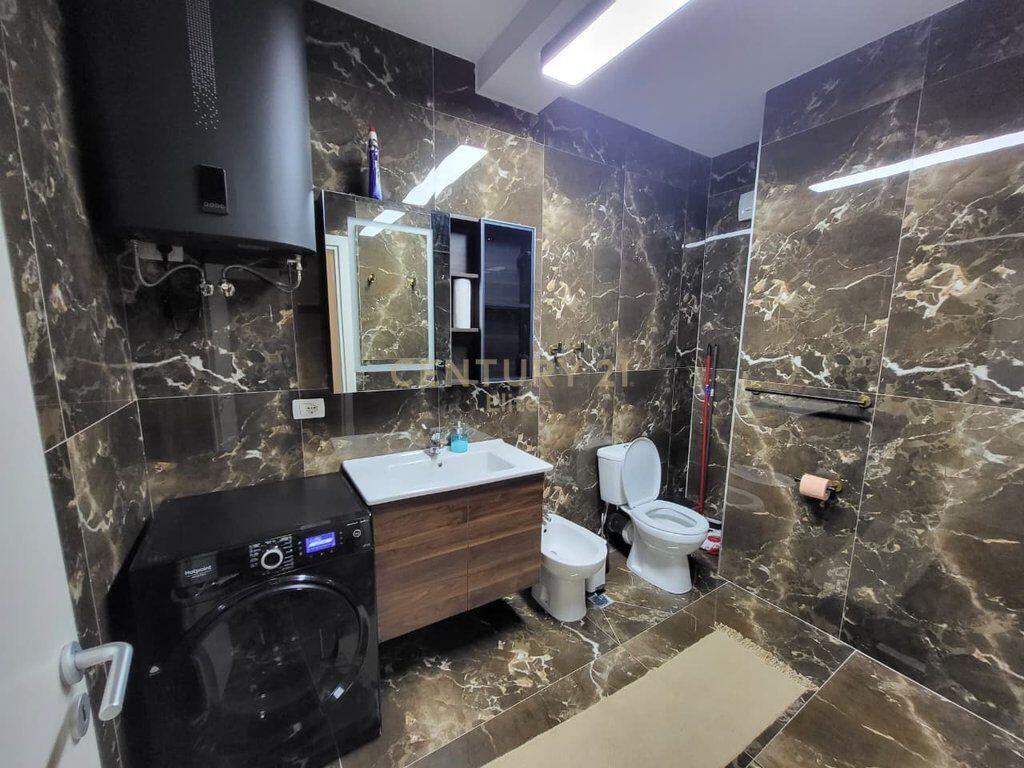 📍 Me Qira – Apartament 1+1 me Post Parkimi, Rruga e Durrësit