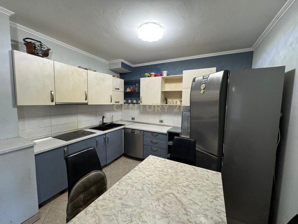 QIRA APARTAMENT 2+1 TEK RRUGA SAMI FRASHERI