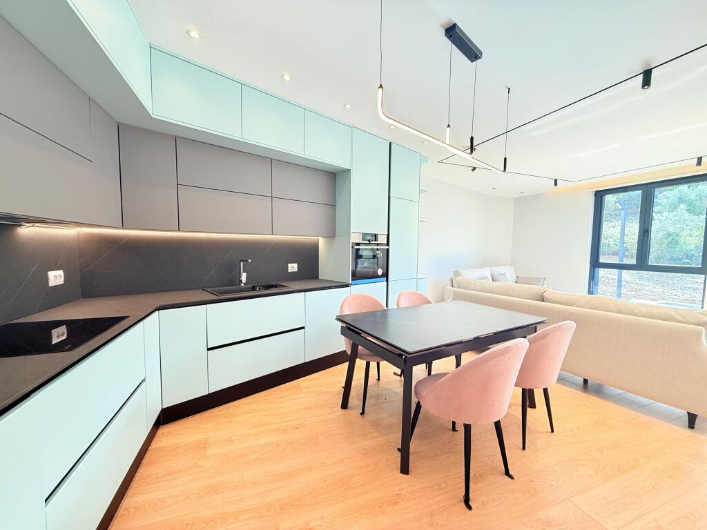 Apartament 2+1+2 per qira I pabanuar me pare Kopshti zoologjik, Salillari