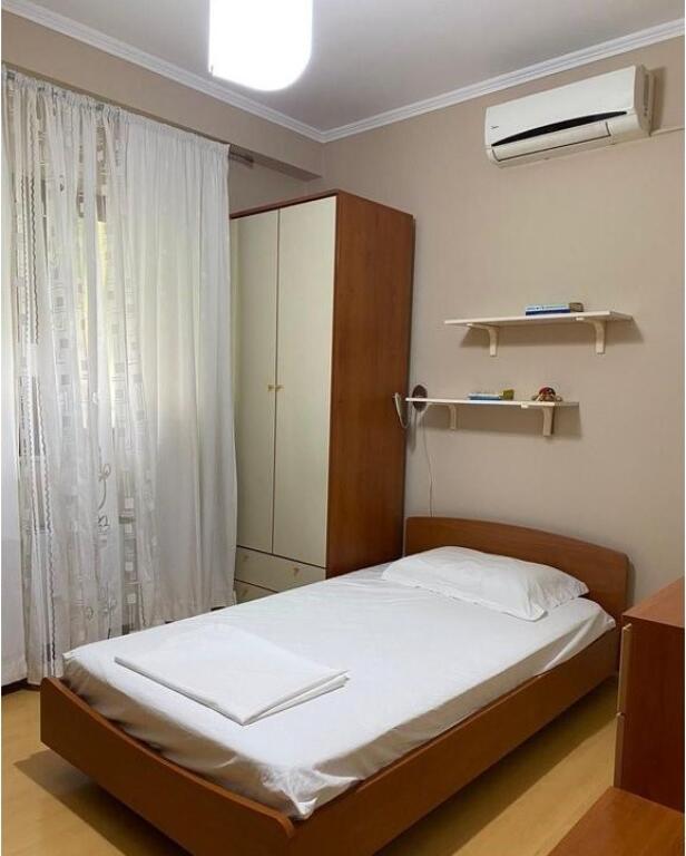 Apartament 3+1+2 me Qira – Myslym Shyri, Tiranë