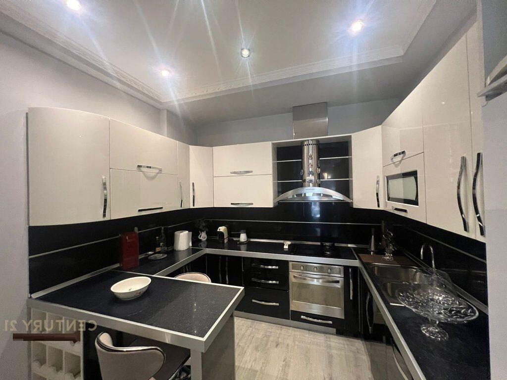 Apartament 3+1 me qera në Kompleksin Delijorgji