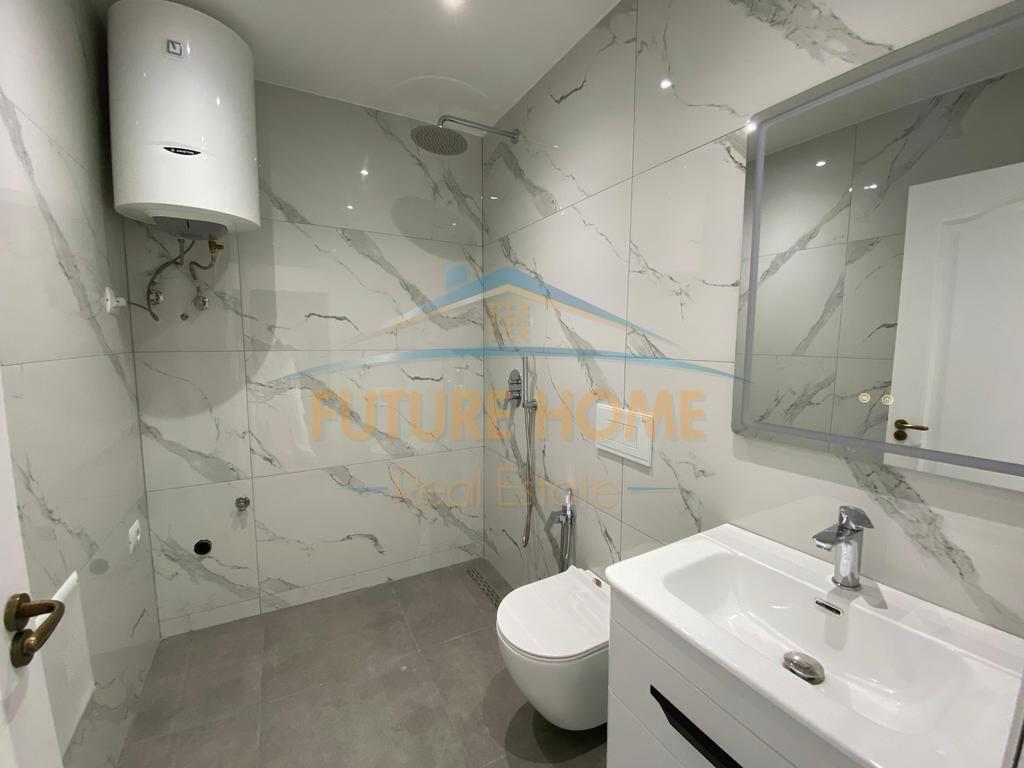 Shitet, Apartament 1+1, Rruga Fortuzi