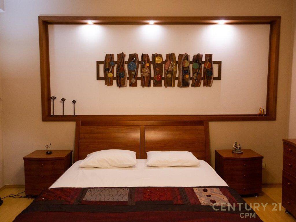 For rent apartment 3+1+2 for rent at Myslym Shyri!