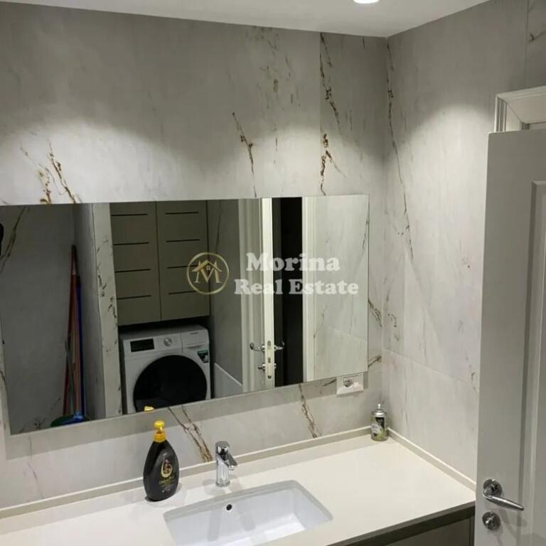 Affitto, Appartamento 1+1 , Boulevard Zogu 1 , 800 euro/mese