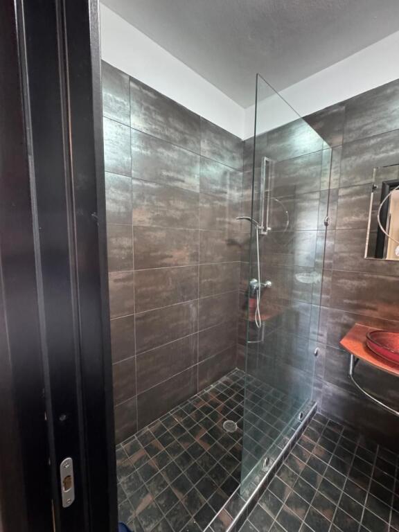 Apartament 2+1 me qera Ndodhet Tek Lagjia Nr.6 Qender Durres