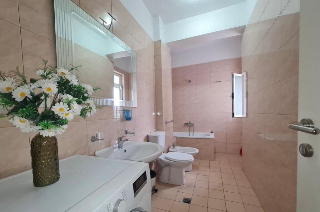 FOR RENT 2+1 APARTMENT ON BRIGADE STREET 8