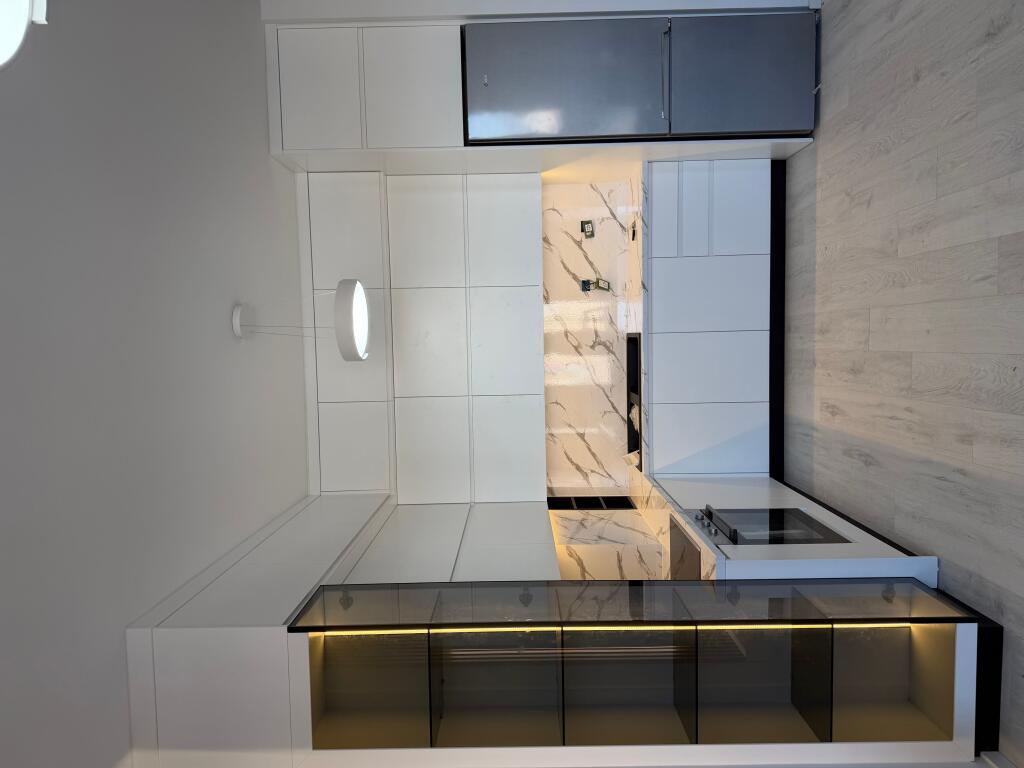 Apartament 1+1 per qira te Komuna e Parisit