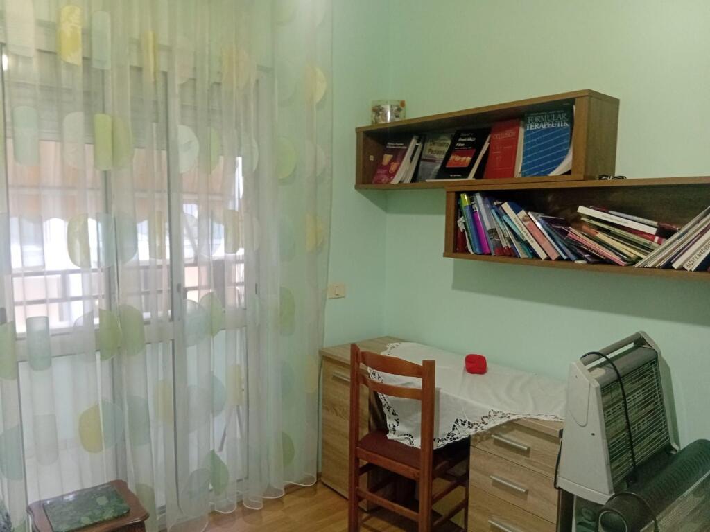 Apartament 3+1+2,Rruga Bardhyl!