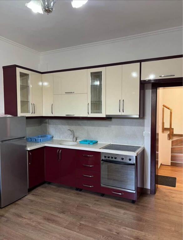 Apartament me qera 2+1