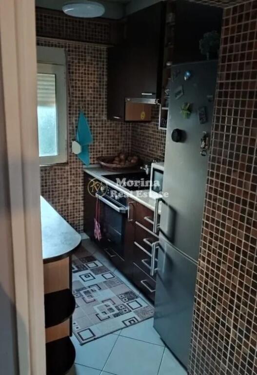 Shitet Apartament 2+1, Laprake,107.000 Euro.