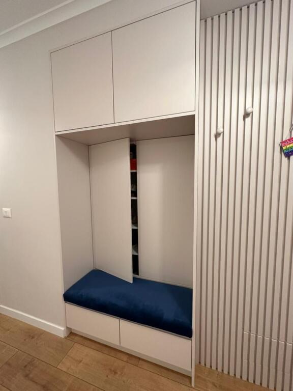 Apartament me Qera , Stacioni i Trenit.