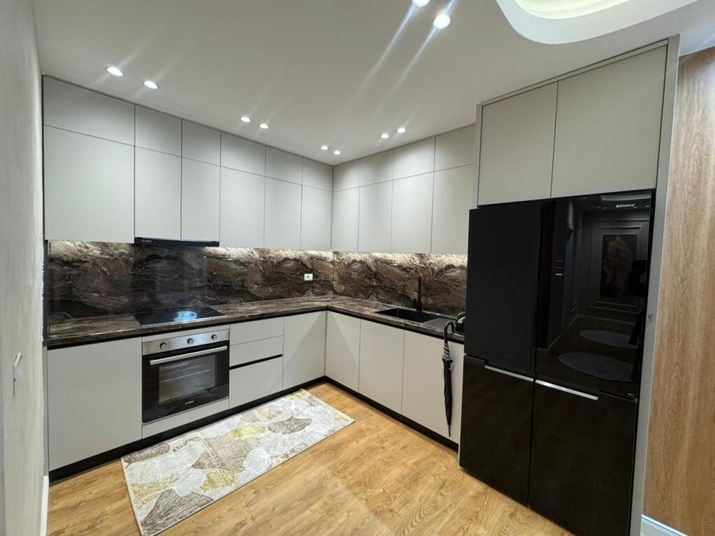 Shitet: Apartament 2+1+2  Kati 2  Sip: 107.25 m/2  📍Kompleksi ROMARIO~Astir,(Prane Bar Artisti)  Cmimi: 173.000 euro