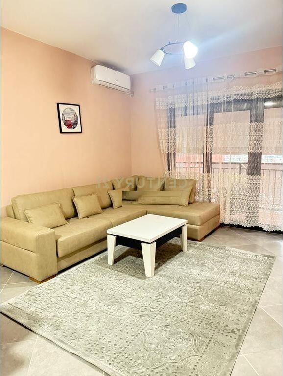 VENDESI APPARTAMENTO MODERNO 1+1+POSTO AUTO